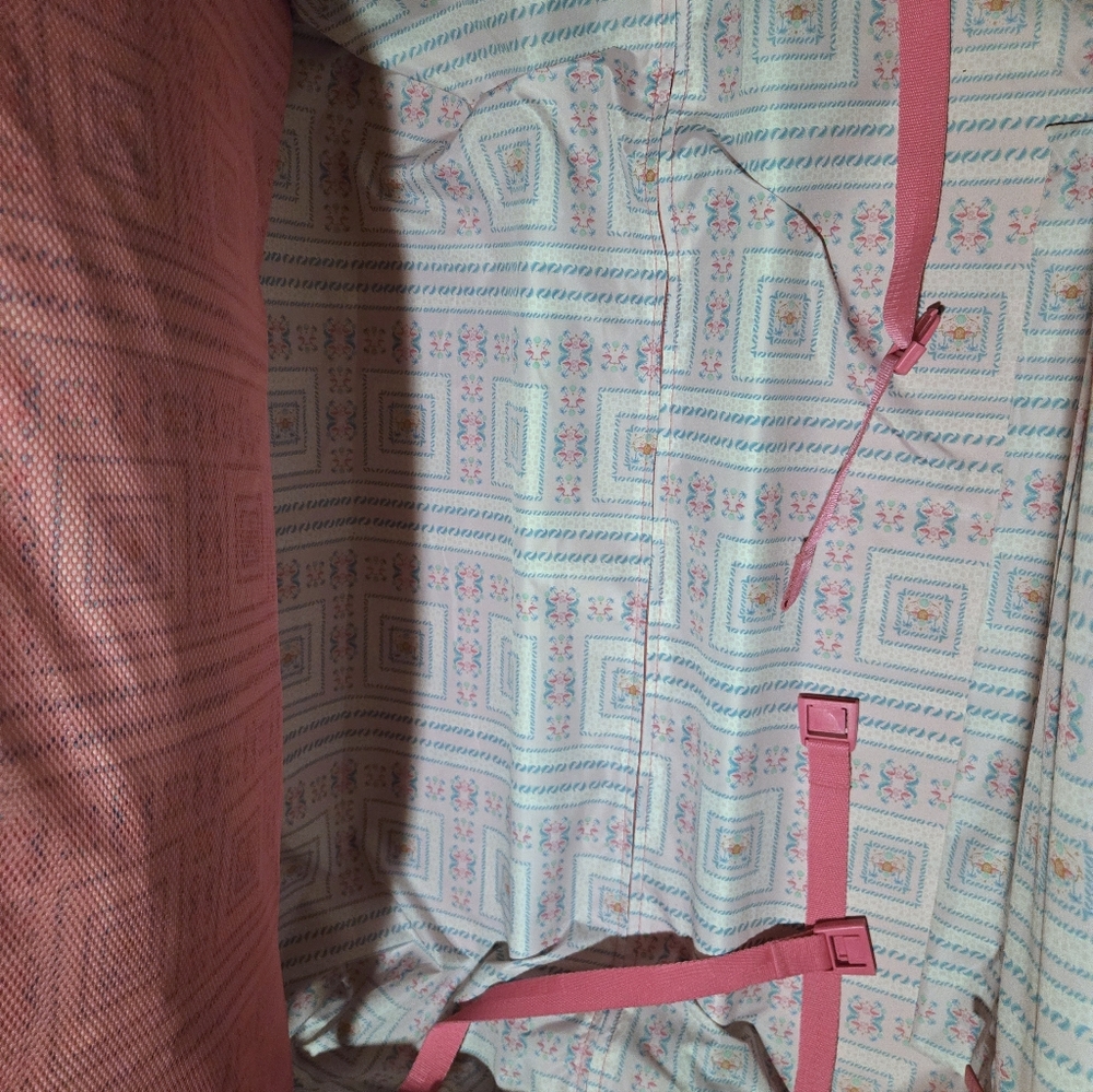 Pink BEIS x Barbie collab 29" Check In Roller - Picture 6 of 9